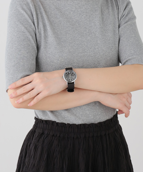 TIMEX(タイメックス)の「TIMEX Weekender 37 tx-tw2w85700(アナログ腕時計・レディース・シルバー・FREE)」の4枚目の写真