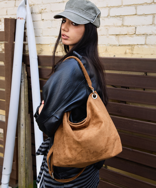SAND MUSEUM（サンドミュージアム）の「SEDY HOBO BAG [スエード タン]（ショルダーバッグ・レディース・その他・FREE）」の4枚目の写真
