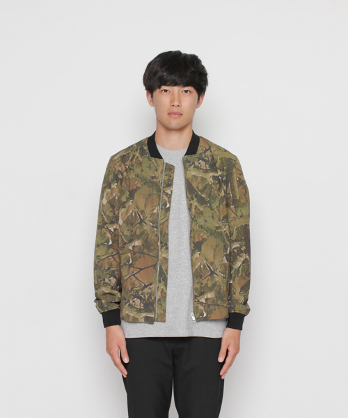 SENSE OF PLACE by URBAN RESEARCH（センスオブプレイスバイアーバンリサーチ）の「4WAYストレッチブルゾン（ブルゾン・メンズ・ライトブラウン/ブラック/ブラウン系その他・MEDIUM/LARGE）」の3枚目の写真