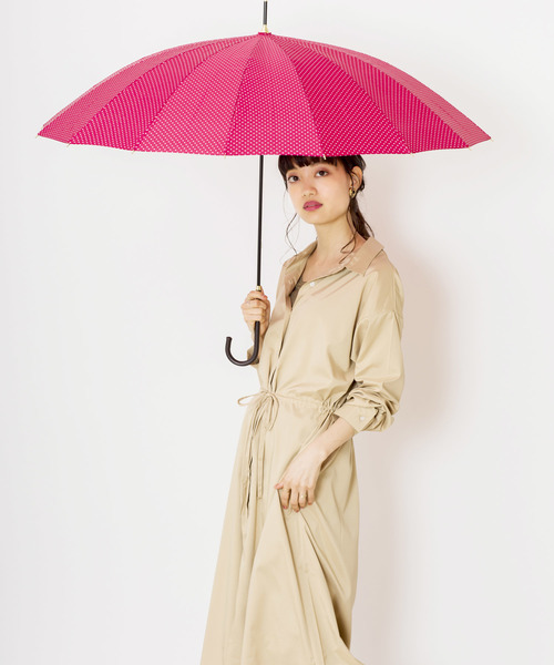 Wpc.(ダブリュピーシー)の「16本骨ドット(長傘・レディース・ブラック/グリーン/ピンク/ネイビー・FREE)」の4枚目の写真