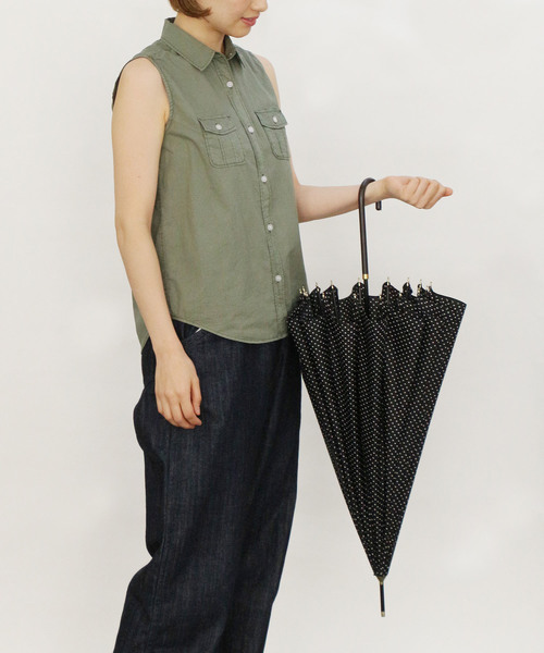 Wpc.(ダブリュピーシー)の「16本骨ドット(長傘・レディース・ブラック/グリーン/ピンク/ネイビー・FREE)」の13枚目の写真