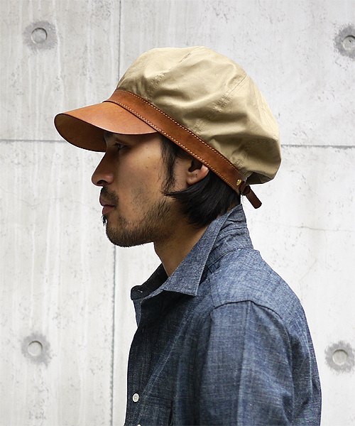 International Gallery BEAMS（インターナショナルギャラリービームス）の「MASTER&CO / 別注 コットン×レザーキャップ（キャスケット・メンズ・カーキ/ネイビー・ONE SIZE）」の3枚目の写真