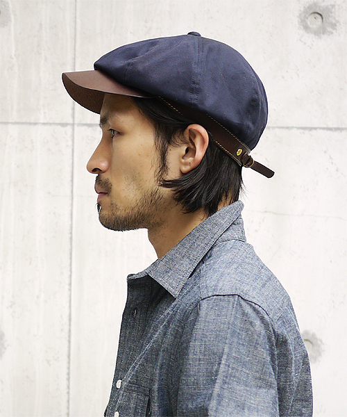 International Gallery BEAMS（インターナショナルギャラリービームス）の「MASTER&CO / 別注 コットン×レザーキャップ（キャスケット・メンズ・カーキ/ネイビー・ONE SIZE）」の6枚目の写真