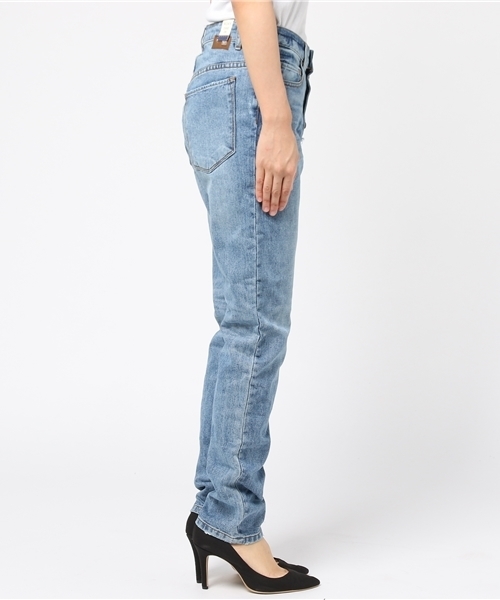 ROXY(ロキシー)の「I FEEL FREE(デニムパンツ・レディース・ブルー・24inch/25inch/26inch/27inch/28inch)」の4枚目の写真