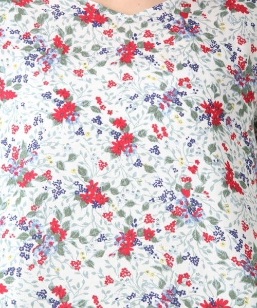 LEPSIM（レプシィム）の「ムジガラフレアスリーブブラウスSS　782693（シャツ/ブラウス・レディース・ブラック/ホワイト系その他/イエロー/ブラック×ホワイト/グレイッシュベージュ・LARGE/MEDIUM）」の19枚目の写真