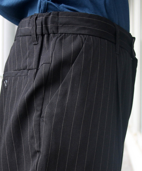 Confirm（コンファーム）の「Confirm / コンファーム ワンタック柄パンツ（スラックス・メンズ・ブラック/ブラック系その他・M/L）」の12枚目の写真