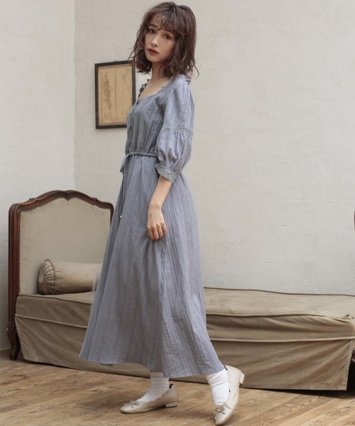 one after another NICE CLAUP（ワンアフターアナザーナイスクラップ）の「カラミレースワンピース（ワンピース・レディース・ブラック/ブルー系その他/イエロー系その他・FREE）」の3枚目の写真