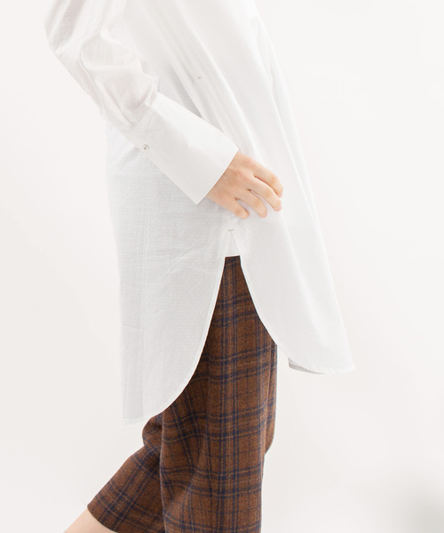 nop de nod(ノップドゥノッド)の「ノーカラーチュニックシャツ(チュニック・レディース・ホワイト/オフホワイト・3)」の5枚目の写真