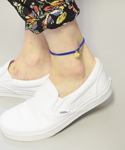 SHIPS JET BLUE（シップスジェットブルー）の「JB: チャーム/カラーブレス■（ブレスレット・メンズ・グリーン/ライトグリーン/ネイビー/ライトブルー/イエロー/レッド・ONESIZE）」の7枚目の写真