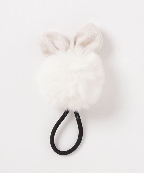 Catherine Cottage（キャサリンコテージ）の「うさ耳付きフェイクファーポンポンヘアゴム（ヘアゴム・キッズ・ベージュ/クリーム/ベビーピンク/ホワイト/グレー・FREE）」の4枚目の写真