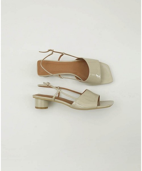 TODAYFUL（トゥデイフル）の「オープントゥースクエアサンダル（サンダル・レディース・キナリ/グレイッシュベージュ/オリーブ/レッド系その他・36inch/37inch/38inch）」の7枚目の写真