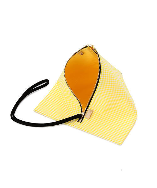 B印 YOSHIDA(BEAMS×PORTER)(ビージルシヨシダ)の「PORTER×B印 YOSHIDA LOUVRE GINGHAM CHECK LARGE (3WAY POUCH)(ポーチ・レディース・サックスブルー/ネイビー/レッド/イエロー・ONE SIZE)」の14枚目の写真