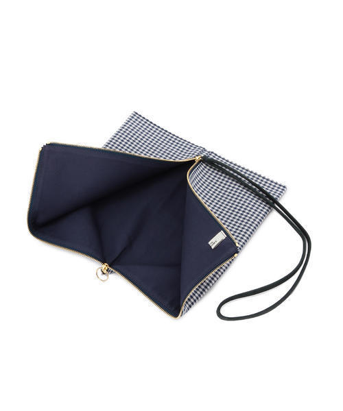 B印 YOSHIDA(BEAMS×PORTER)(ビージルシヨシダ)の「PORTER×B印 YOSHIDA LOUVRE GINGHAM CHECK LARGE (3WAY POUCH)(ポーチ・レディース・サックスブルー/ネイビー/レッド/イエロー・ONE SIZE)」の15枚目の写真