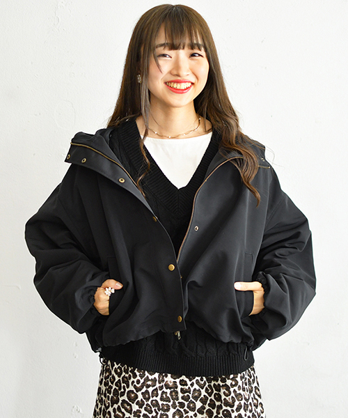 PairPair(ペアペア)の「【ライナー取り外し可能】2WAY袖ボリュームマウンパ(ブルゾン・レディース・ブラック/ベージュ/アイボリー/モカ・FREE)」の18枚目の写真