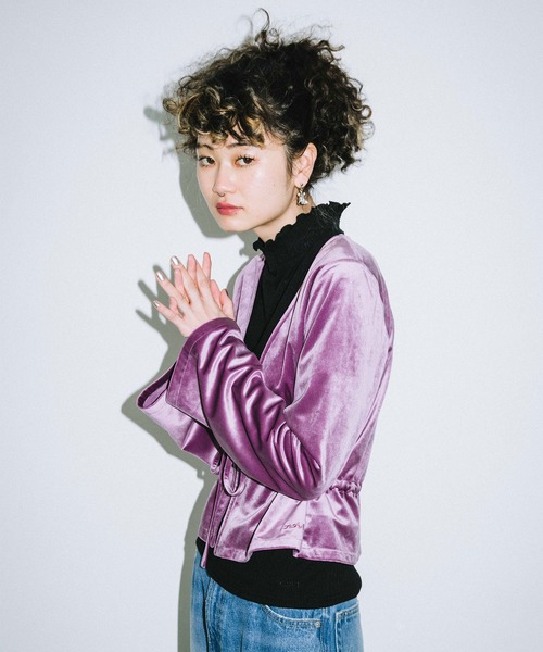 X-girl(エックスガール)の「VELOUR CARDIGAN(カーディガン/ボレロ・レディース・オリーブ/グレー/パープル・1/2)」の10枚目の写真