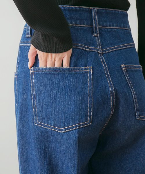 rectangle(レクタングル)の「センタープレスワイドデニムパンツ(デニムパンツ・レディース・インディゴブルー/ブルー・MEDIUM/LARGE)」の6枚目の写真