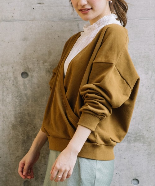 sakurabois（サクラボア）の「２WAYスウェットトップス（スウェット・レディース・チャコール/モカ/グレイッシュベージュ/キャメル・M）」の4枚目の写真