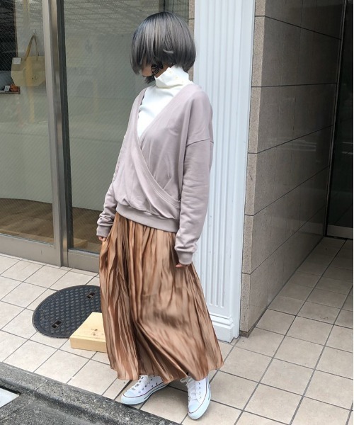 sakurabois（サクラボア）の「２WAYスウェットトップス（スウェット・レディース・チャコール/モカ/グレイッシュベージュ/キャメル・M）」の12枚目の写真