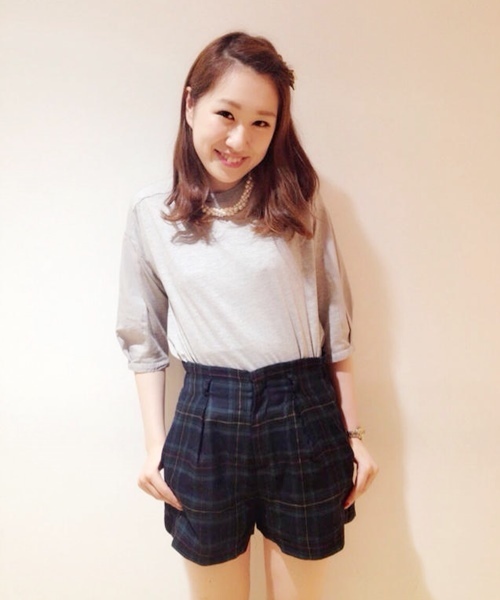 Chico(チコ)の「ハイウエストショーツ(その他パンツ・レディース・グリーン/グリーン系その他/ブルー/ブルー系その他・FREE)」の2枚目の写真