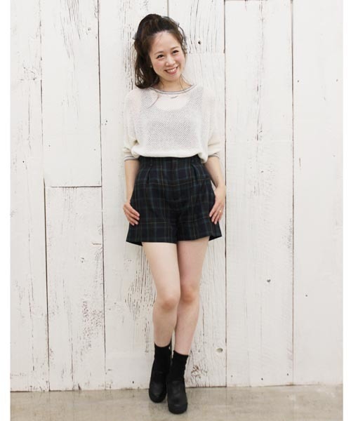 Chico(チコ)の「ハイウエストショーツ(その他パンツ・レディース・グリーン/グリーン系その他/ブルー/ブルー系その他・FREE)」の5枚目の写真