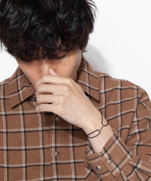 Genri（ゲンリ）の「Genri/SLVプレートブレスレット（ブレスレット・メンズ・ホワイト/ブラック/グレー/レッド/ピンク・FREE）」の2枚目の写真