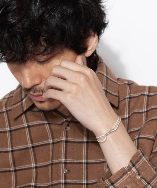 Genri（ゲンリ）の「Genri/SLVプレートブレスレット（ブレスレット・メンズ・ホワイト/ブラック/グレー/レッド/ピンク・FREE）」の11枚目の写真