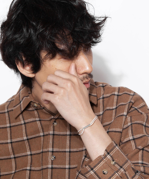 Genri（ゲンリ）の「Genri/SLVプレートブレスレット（ブレスレット・メンズ・ホワイト/ブラック/グレー/レッド/ピンク・FREE）」の17枚目の写真