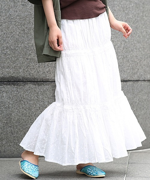 チチカカ(チチカカ)の「リンクルギャザースカート(スカート・レディース・レッド/オフホワイト/ブルー・FREE)」の3枚目の写真