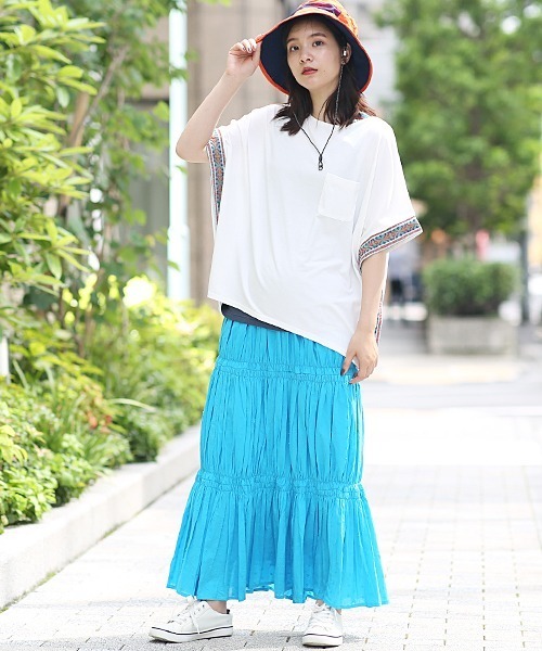 チチカカ(チチカカ)の「リンクルギャザースカート(スカート・レディース・レッド/オフホワイト/ブルー・FREE)」の6枚目の写真