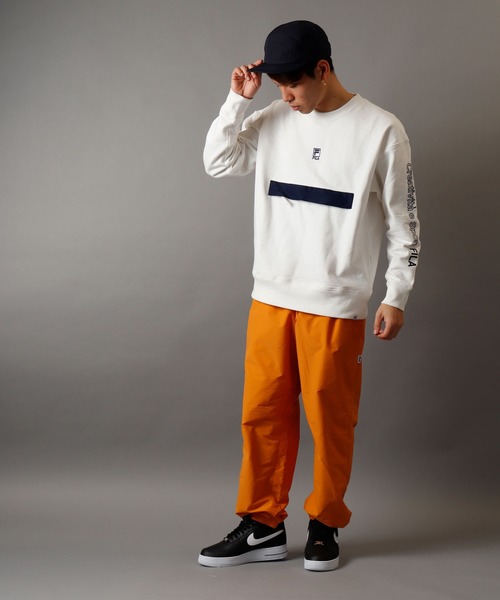 FILA HERITAGE(フィラヘリテージ)の「【FILA heritage】ロゴ刺繍 ビッグポケット バイカラー長袖スウェットトレーナー(スウェット・メンズ・ネイビー/ホワイト/ブラック・M/L/XL)」の18枚目の写真