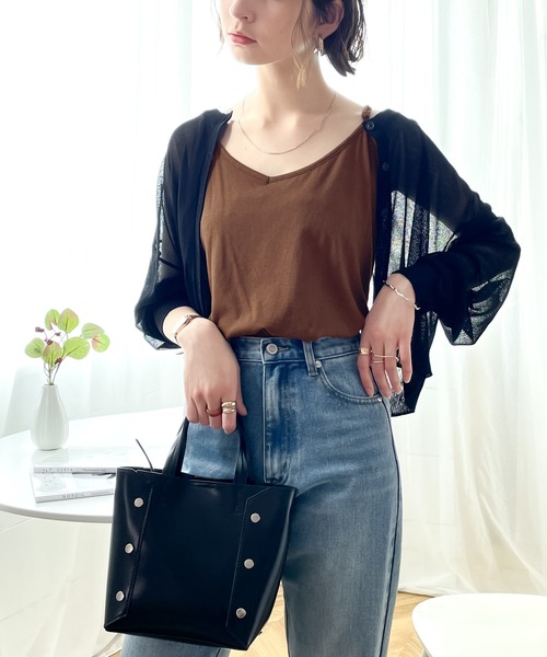 classicalelf（クラシカルエルフ）の「コーデの幅が広がる。ロング丈レイヤード無地キャミソール(袖なし)（キャミソール・レディース・ブラック/オフホワイト/キャメル/モカ・MEDIUM/LARGE/X-LARGE）」の4枚目の写真