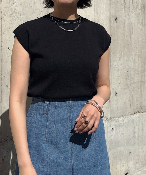 &g'aime（アンジェム）の「【&g'aime】ミラノリブフレンチスリーブニット（ニット/セーター・レディース・ブラック/チャコールグレー/ホワイト/カーキ/グレイッシュベージュ/ベージュ/パープル・FREE）」の3枚目の写真