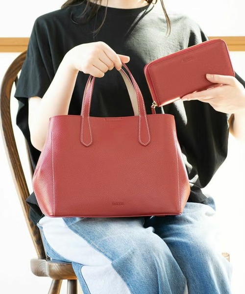 BARCOS(バルコス)の「【BARCOS】 シュリンクレザーハンドバッグ&財布 ユニバーサルセット(ハンドバッグ・レディース・ベージュ/レッド/ブラック/ブルー・ONE SIZE)」の22枚目の写真