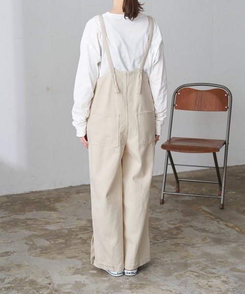 Chaco closet（チャコ クローゼット）の「カツラギ ワイドシルエットサロペットパンツ（サロペット/オーバーオール・レディース・ベージュ/ブラック/ホワイト系その他・FREE）」の11枚目の写真