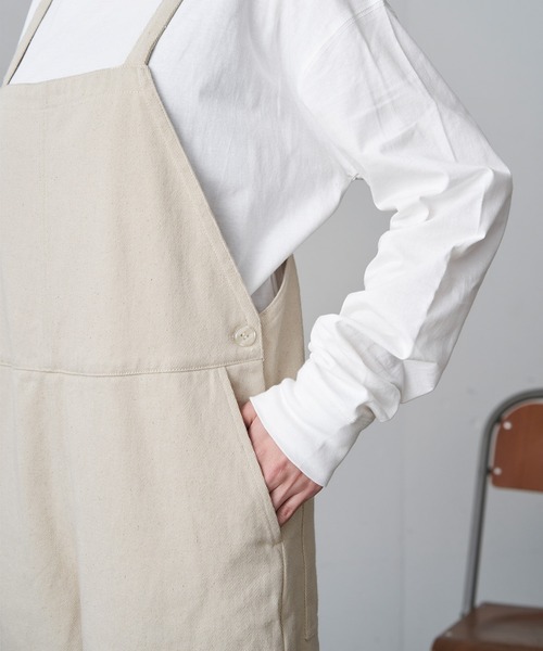 Chaco closet（チャコ クローゼット）の「カツラギ ワイドシルエットサロペットパンツ（サロペット/オーバーオール・レディース・ベージュ/ブラック/ホワイト系その他・FREE）」の16枚目の写真