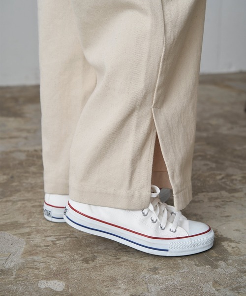 Chaco closet（チャコ クローゼット）の「カツラギ ワイドシルエットサロペットパンツ（サロペット/オーバーオール・レディース・ベージュ/ブラック/ホワイト系その他・FREE）」の17枚目の写真