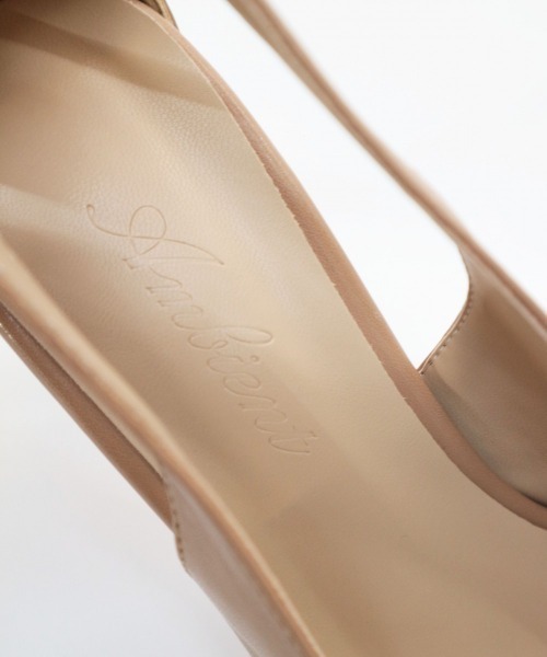 AMBIENT（アンビエント）の「ｻｲﾄﾞｶｯﾃｨﾝｸﾞﾊﾟﾝﾌﾟｽ（パンプス・レディース・ブラック/ベージュ/ホワイト・L/M/S）」の7枚目の写真