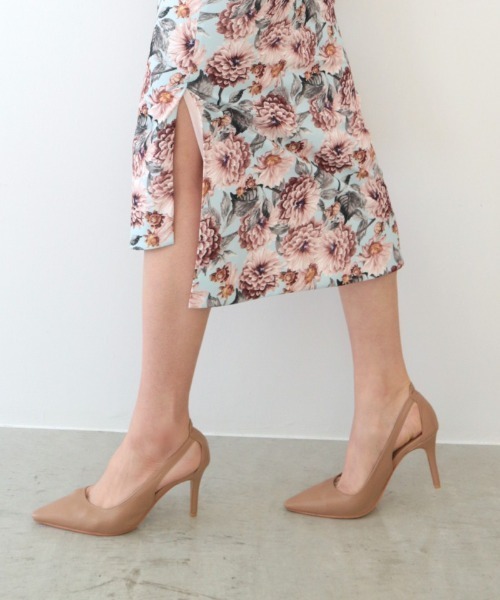 AMBIENT（アンビエント）の「ｻｲﾄﾞｶｯﾃｨﾝｸﾞﾊﾟﾝﾌﾟｽ（パンプス・レディース・ブラック/ベージュ/ホワイト・L/M/S）」の4枚目の写真