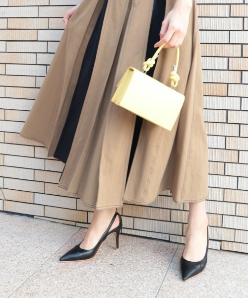 AMBIENT（アンビエント）の「ｻｲﾄﾞｶｯﾃｨﾝｸﾞﾊﾟﾝﾌﾟｽ（パンプス・レディース・ブラック/ベージュ/ホワイト・L/M/S）」の8枚目の写真