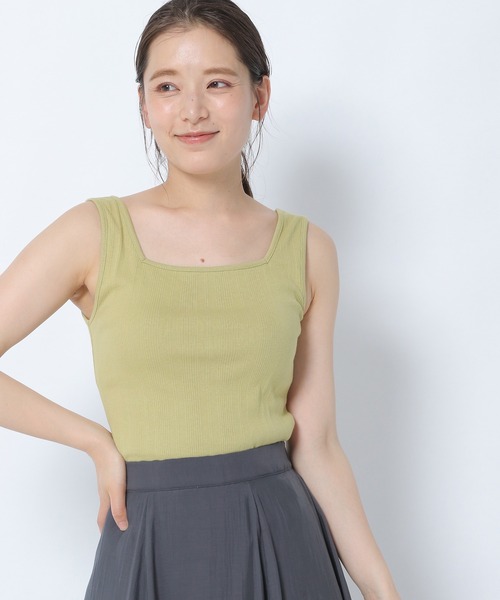 mysty woman(ミスティウーマン)の「2WAYテレコタンク 940346(タンクトップ・レディース・ブラック/オフホワイト/ライム/ライトカーキ/モカ/イエロー/ブルー・FREE)」の4枚目の写真