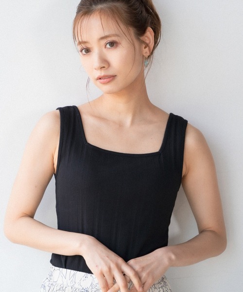 mysty woman(ミスティウーマン)の「2WAYテレコタンク 940346(タンクトップ・レディース・ブラック/オフホワイト/ライム/ライトカーキ/モカ/イエロー/ブルー・FREE)」の9枚目の写真