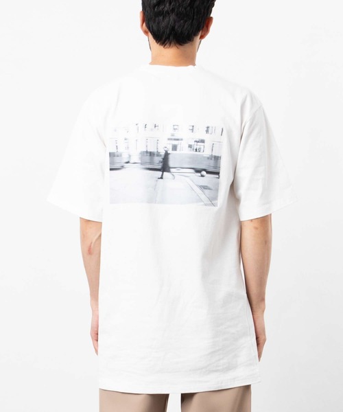 FRANKLIN & MARSHALL（フランクリンマーシャル）の「FRANKLIN ＆ MARSHALL/フランクリンマーシャル 別注フォトプリントTシャツ（Tシャツ/カットソー・メンズ・ホワイト/ブラック・マルチサイズ）」の4枚目の写真