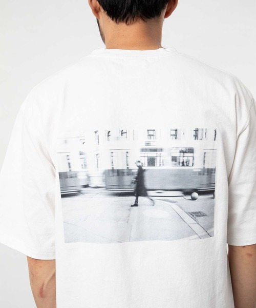 FRANKLIN & MARSHALL（フランクリンマーシャル）の「FRANKLIN ＆ MARSHALL/フランクリンマーシャル 別注フォトプリントTシャツ（Tシャツ/カットソー・メンズ・ホワイト/ブラック・マルチサイズ）」の16枚目の写真