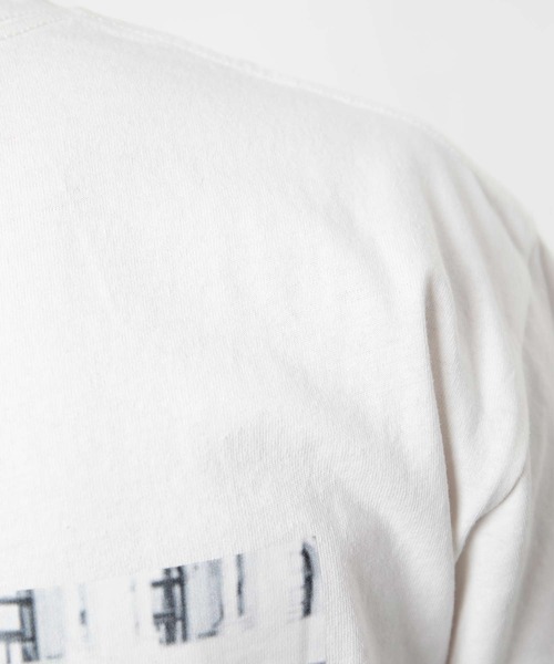 FRANKLIN & MARSHALL（フランクリンマーシャル）の「FRANKLIN ＆ MARSHALL/フランクリンマーシャル 別注フォトプリントTシャツ（Tシャツ/カットソー・メンズ・ホワイト/ブラック・マルチサイズ）」の6枚目の写真