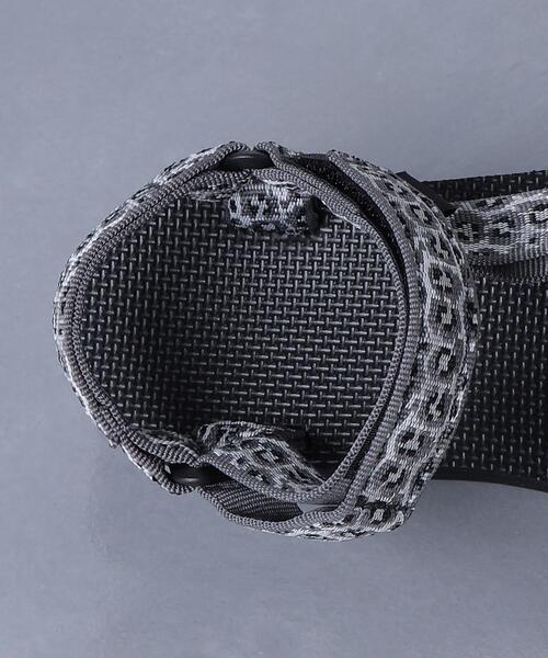 Teva（テバ）の「＜Teva（テバ）＞MID UNIVERSAL LEO サンダル◆（サンダル・レディース・ブラック/ナチュラル・7/5/6/8）」の3枚目の写真