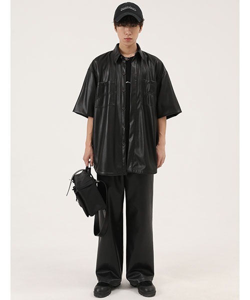 MASONPRINCE（メイソンプリンス）の「【MASONPRINCE】Oversized PU leather half sleeve shirt PY4004（シャツ/ブラウス・メンズ・ブラウン/ブラック・XL/L/S/M）」の6枚目の写真