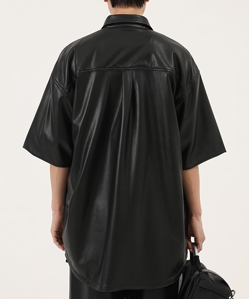 MASONPRINCE（メイソンプリンス）の「【MASONPRINCE】Oversized PU leather half sleeve shirt PY4004（シャツ/ブラウス・メンズ・ブラウン/ブラック・XL/L/S/M）」の12枚目の写真