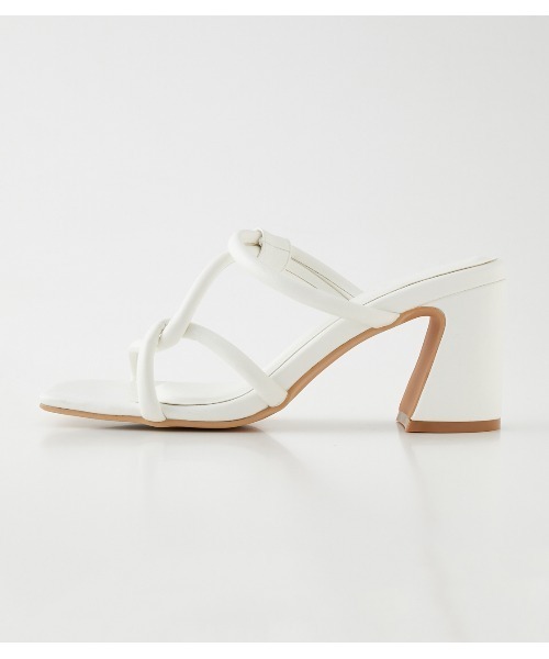 AZUL by moussy（アズールバイマウジー）の「TUBE CROSS BELT SANDALS/チューブクロスベルトサンダル（サンダル・レディース・ホワイト/ブラック・MEDIUM/SMALL/LARGE）」の13枚目の写真