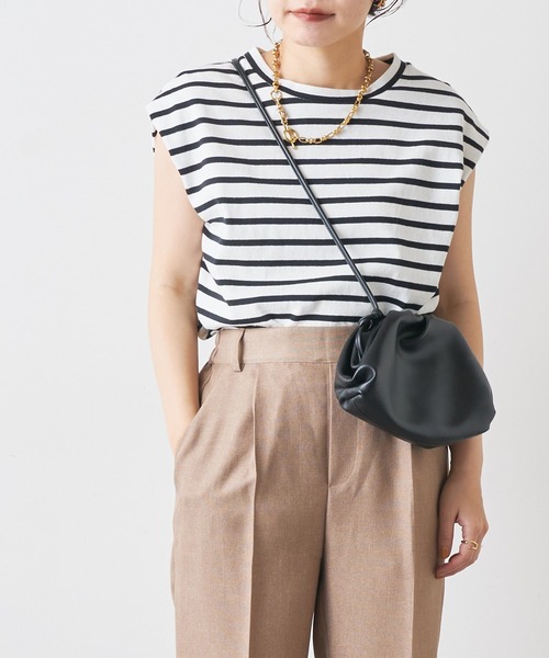 natural couture(ナチュラルクチュール)の「袖口タック厚手ノースリT(Tシャツ/カットソー・レディース・オフホワイト/ブラック/ピンク/その他1/その他2/ベージュ・FREE)」の6枚目の写真