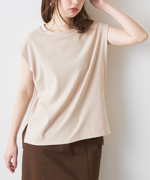 natural couture(ナチュラルクチュール)の「袖口タック厚手ノースリT(Tシャツ/カットソー・レディース・オフホワイト/ブラック/ピンク/その他1/その他2/ベージュ・FREE)」の3枚目の写真